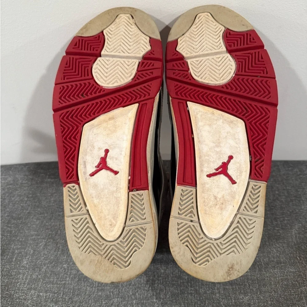 Jordan TWO 3 Dynamic Red-white Sneakers/size 7.5